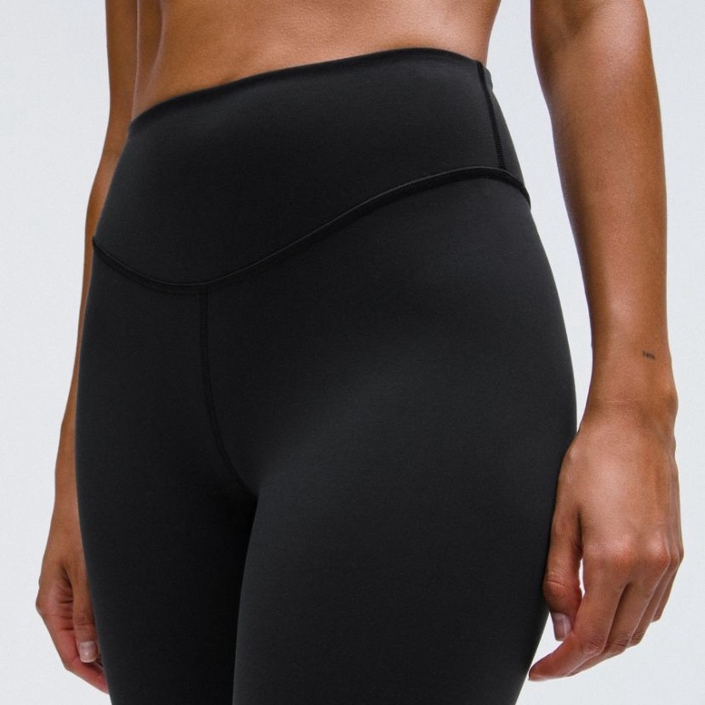 [6] LULULEMON Wunder Under SmoothCover High-Rise Tight 25”